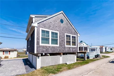 240 Cards Pond Rd, South Kingstown, RI 02879