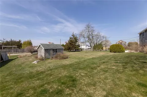 Exterior - 8 Pasadena Ave, Westerly, RI 02891 photo 9 of 11