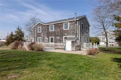 Exterior - 8 Pasadena Ave, Westerly, RI 02891 photo 4 of 11