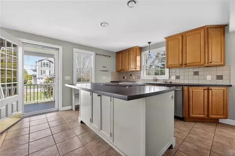 Kitchen - 8 Pasadena Ave, Westerly, RI 02891 photo 4 of 5