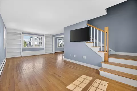 Living - 8 Pasadena Ave, Westerly, RI 02891 photo 7 of 9