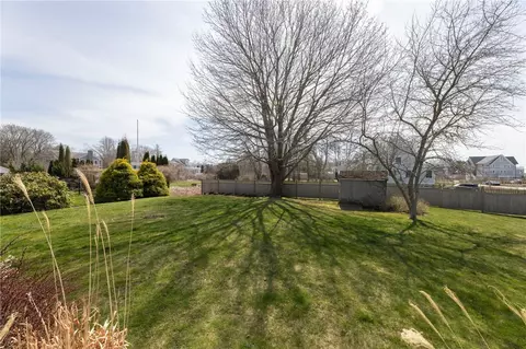 Exterior - 8 Pasadena Ave, Westerly, RI 02891 photo 7 of 11