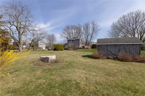 Exterior - 8 Pasadena Ave, Westerly, RI 02891 photo 10 of 11