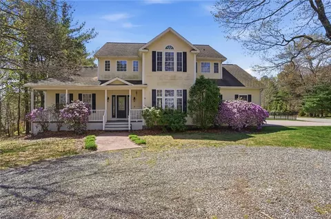 12 Clark Mill St, Coventry, RI 02816