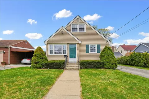 299 Woodward Ave, East Providence, RI 02914