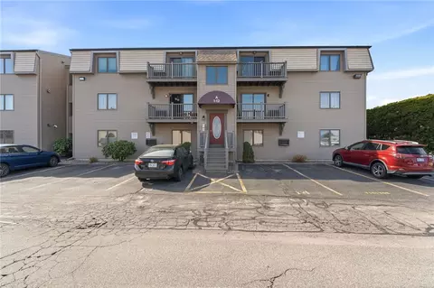 9 Village Ct #9, West Warwick, RI 02893