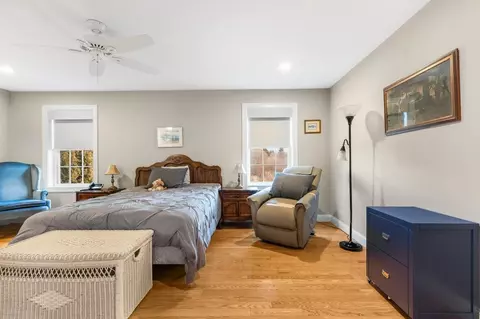 Bedroom - 16 Bailey Brook Ct, Middletown, RI 02842 photo 1 of 12