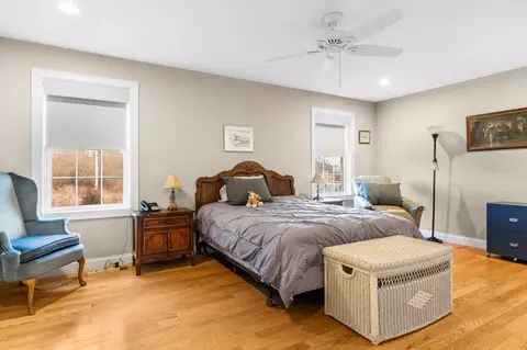 Bedroom - 16 Bailey Brook Ct, Middletown, RI 02842 photo 3 of 12