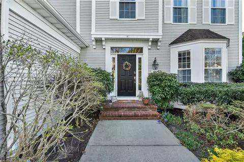 105 Castle Rocks Rd, Warwick, RI 02886 photo 3