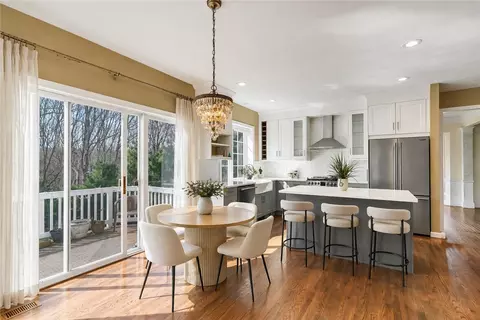 105 Castle Rocks Rd, Warwick, RI 02886 photo 4