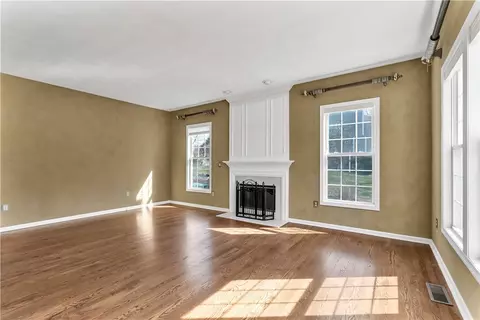 105 Castle Rocks Rd, Warwick, RI 02886 photo 11