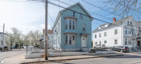 46 Lincoln Ave, Cranston, RI 02920