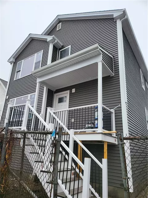 731 Potters Ave, Providence, RI 02907