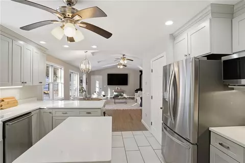 Entry Way - 155 Beechwood Trl, Exeter, RI 02822 photo 1 of 2