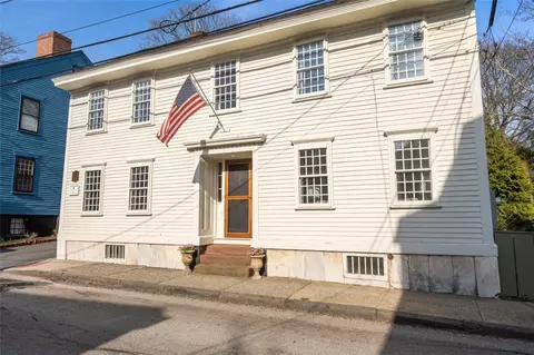 30 Thames St, Newport, RI 02840