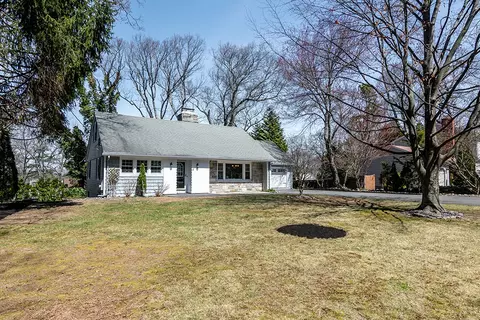 Exterior - 41 Bruce Ln, Warwick, RI 02886 photo 8 of 9