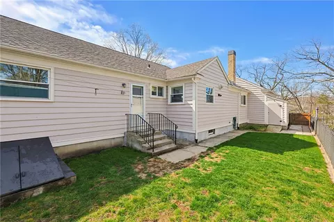 11 Katherine Rd, Woonsocket, RI 02895 photo 35