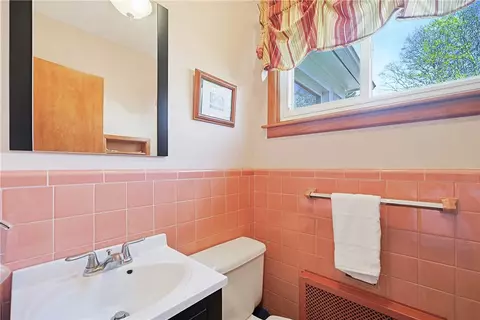 11 Katherine Rd, Woonsocket, RI 02895 photo 12