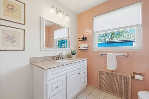 11 Katherine Rd, Woonsocket, RI 02895 photo 28