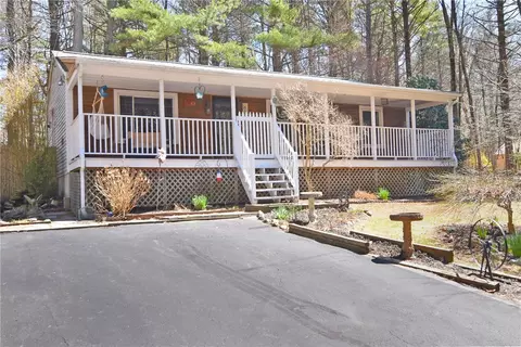 680 Hazard Rd, West Greenwich, RI 02817