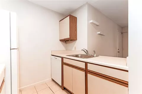 Kitchen - 9 Apache Dr #D, Westerly, RI 02891 photo 3 of 4