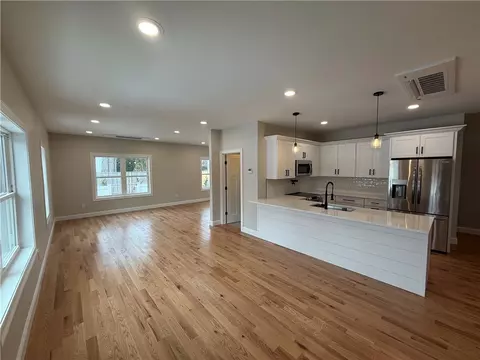 Living - 2907 Post Rd #8, Warwick, RI 02886 photo 3 of 5