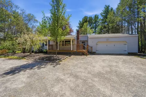 322 Rocky Hill Rd, Scituate, RI 02857