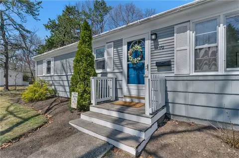 170 Heritage Rd, North Kingstown, RI 02852