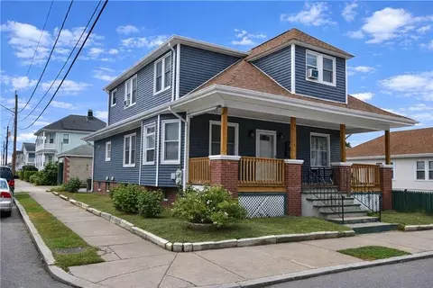 178 Ledge St, Providence, RI 02904