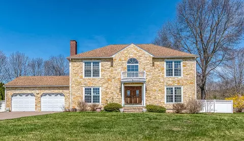 5 Hannah Dr, Cumberland, RI 02864