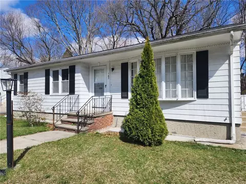 165 Ortoleva Dr, Providence, RI 02908