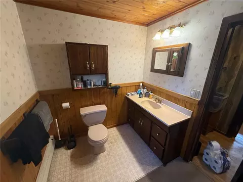 Bath - 66 Cooper Hill Rd, Mapleville, RI 02839 photo 2 of 2