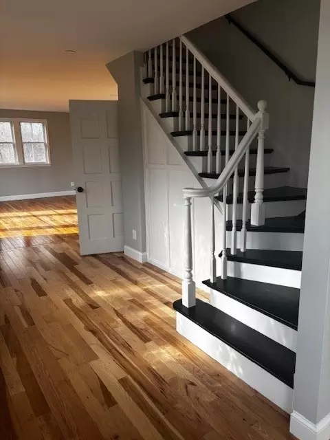 Entry Way - 301 Liberty Rd, Exeter, RI 02822 photo 3 of 5