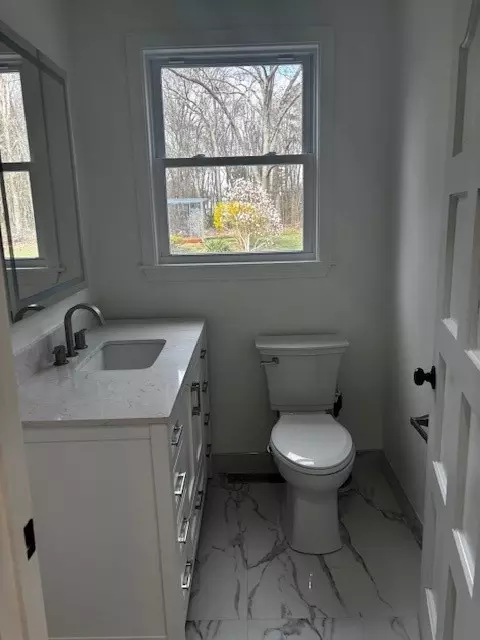 Bath - 301 Liberty Rd, Exeter, RI 02822 photo 1 of 5