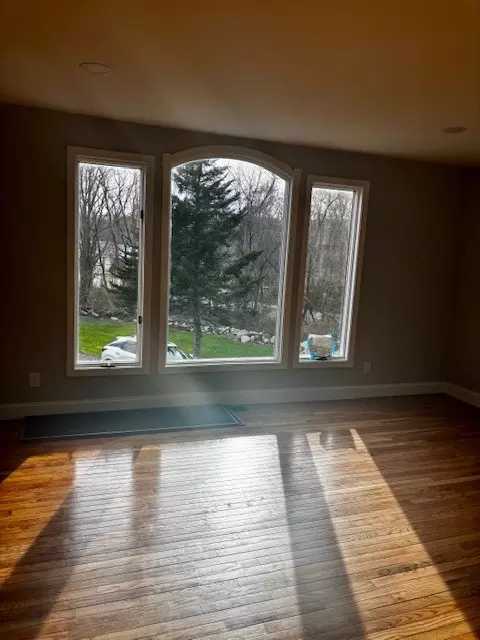 Living - 301 Liberty Rd, Exeter, RI 02822 photo 2 of 2