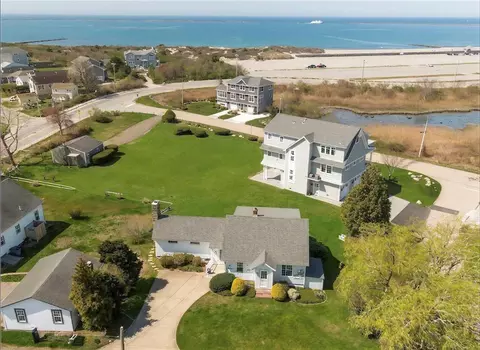 156 Saltaire Ave, Narragansett, RI 02882