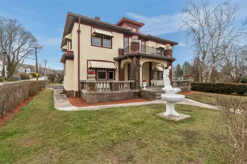Exterior - 177 High St, Westerly, RI 02891 photo 2 of 8