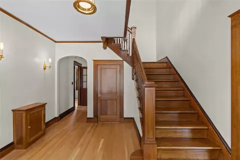Entry Way - 177 High St, Westerly, RI 02891 photo 5 of 8