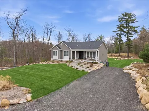 Exterior - 380 Ledge Rd, Coventry, RI 02816 photo 4 of 13