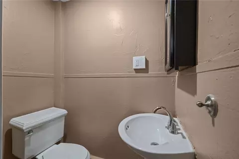 Bath - 752 Social St, Woonsocket, RI 02895 photo 3 of 7