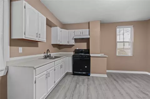 Entry Way - 752 Social St, Woonsocket, RI 02895 photo 1 of 6