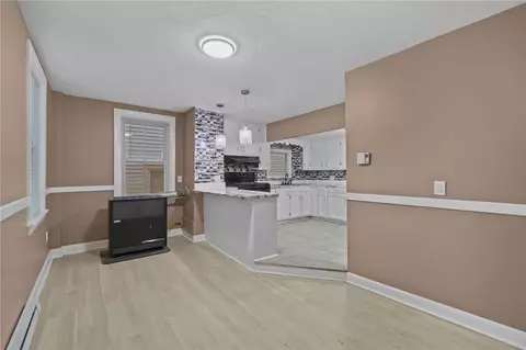 Entry Way - 752 Social St, Woonsocket, RI 02895 photo 4 of 6