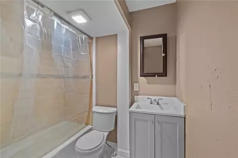Bath - 752 Social St, Woonsocket, RI 02895 photo 1 of 7