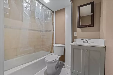 Bath - 752 Social St, Woonsocket, RI 02895 photo 2 of 7