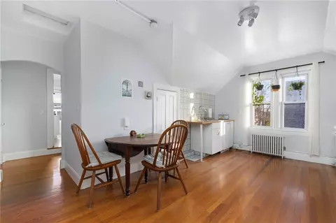 377 Hope St #3, Providence, RI 02906