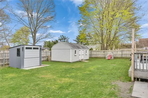 Exterior - 104 Larkin Ave, Warwick, RI 02886 photo 5 of 9