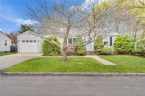 Exterior - 104 Larkin Ave, Warwick, RI 02886 photo 3 of 9
