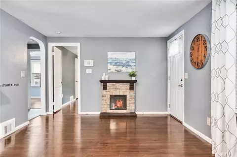 Living - 104 Larkin Ave, Warwick, RI 02886 photo 2 of 2
