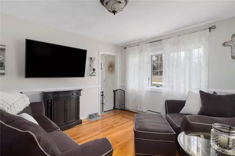 Living - 99 Blackstone Ave, Warwick, RI 02889 photo 2 of 2