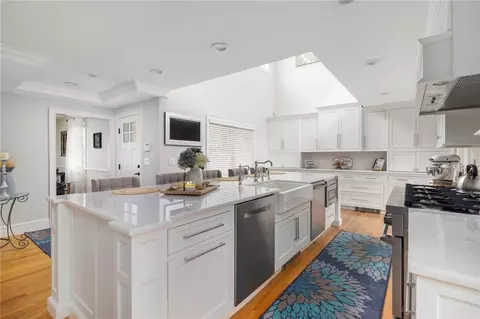 Kitchen - 99 Blackstone Ave, Warwick, RI 02889 photo 2 of 7